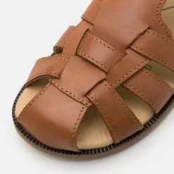 Friboo LEATHER - Riemensandalette - Brown, Kinder 13 Friboo LEATHER - Riemensandalette - Brown, Kinder -Fribo Stil Geschaft 7174bff6b86745d9a8495c26189ff824