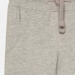Friboo BASIC BOYS SWEATPANTS 5 PACK - Jogginghose - Multi-coloured, Turquoise, Grey, Kinder 9 Friboo BASIC BOYS SWEATPANTS 5 PACK - Jogginghose - Multi-coloured, Turquoise, Grey, Kinder -Fribo Stil Geschaft bb59bc4d78f743cc9bcc145cffd9a3fc